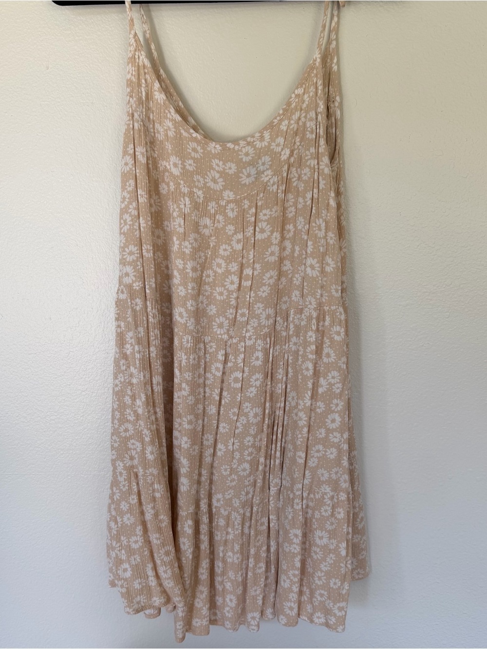 White Fable Beige & White Daisy Print Dress